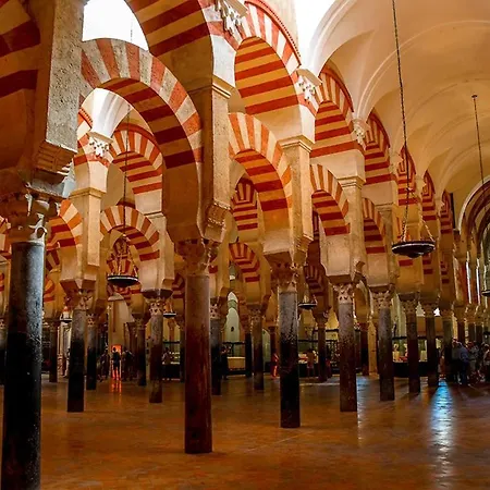 El Patio De Lindo